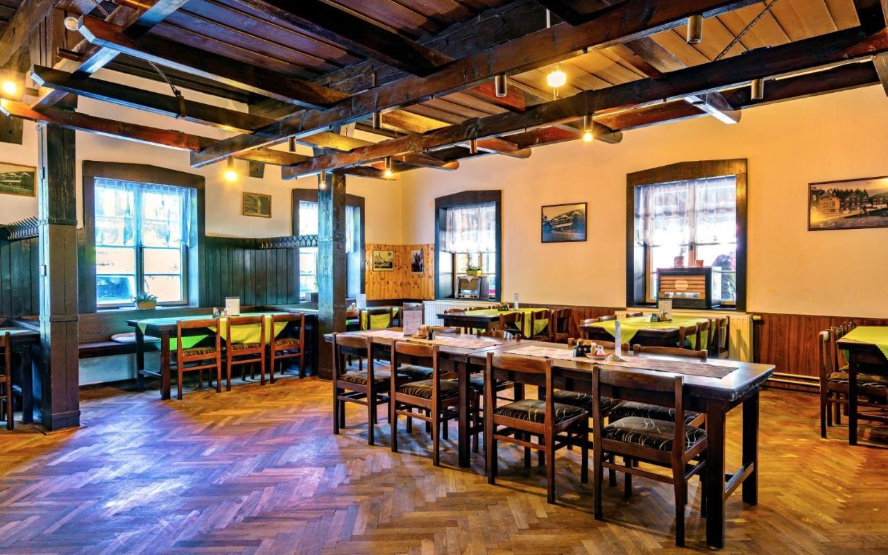 Hotel Dzban Jindrichov Extérieur photo